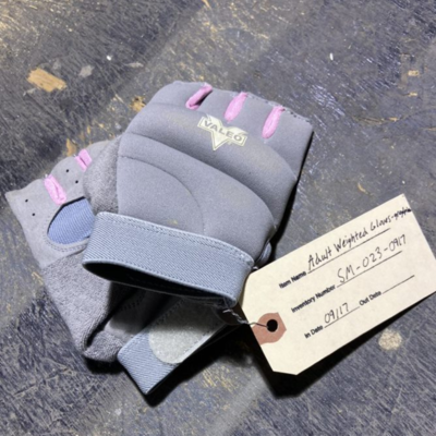 Weighted gloves grey and pink velcro adult standard size